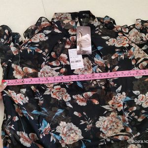 Floral Top - L