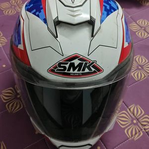 SMK FULLFACE MOTORCYCLE HELMET XL WHITE