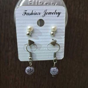 Sale: 8 Earrings Combo Set