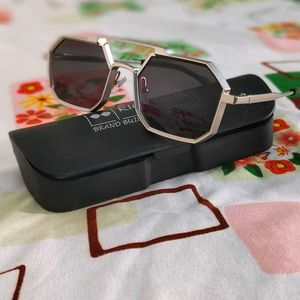 Metal Frame Sungalss For Mens By Rich Collection