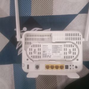 Airtel x stream fiber wifi router and smart box