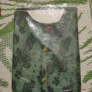 New Kurtis Purchased In Bulk Quantity From Mumbai