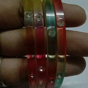 New Not Used 4 Bangles