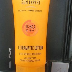 Lakme Sun Expert Ultimate Lotion 30++