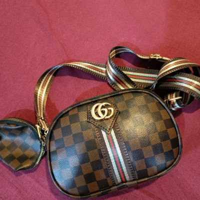 Stylish Gucci Sling Bag