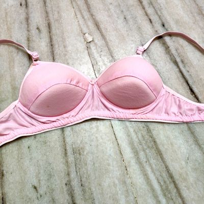 Bra, Woman : Pink Colour Paded Bra ,Size : 32 - 80cm ,Never Used , Good  Condition,No Flaws