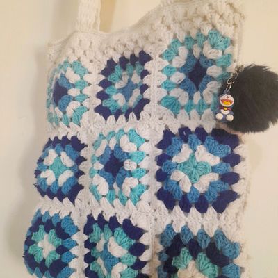 Crochet - Crosia Free Pattern with Video Tutorials: Ladies Fancy Bag  beautiful pattern