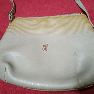 white baggit sling bag