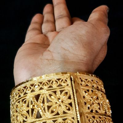 Vintage Gold Stackable Wide Bangle Bracelets - Joli Visage Store