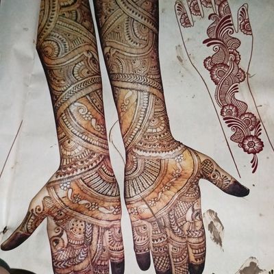 Best Mehendi Artists for Hire |Book Professional Mehendi Artists at  StarClinch