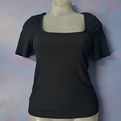 Tops & Tunics, Black Solid Rib Knit square Neck Top