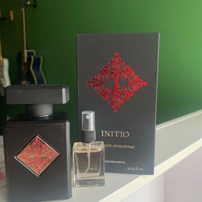 Perfume 10ml decant of Initio Absolute Aphrodisiac Perfume Freeup