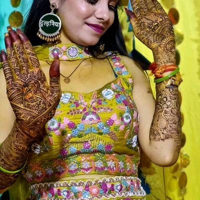 Is mehndi only done for a bride's wedding day? Are there other occasions it  is traditional or appropriate? - Quora