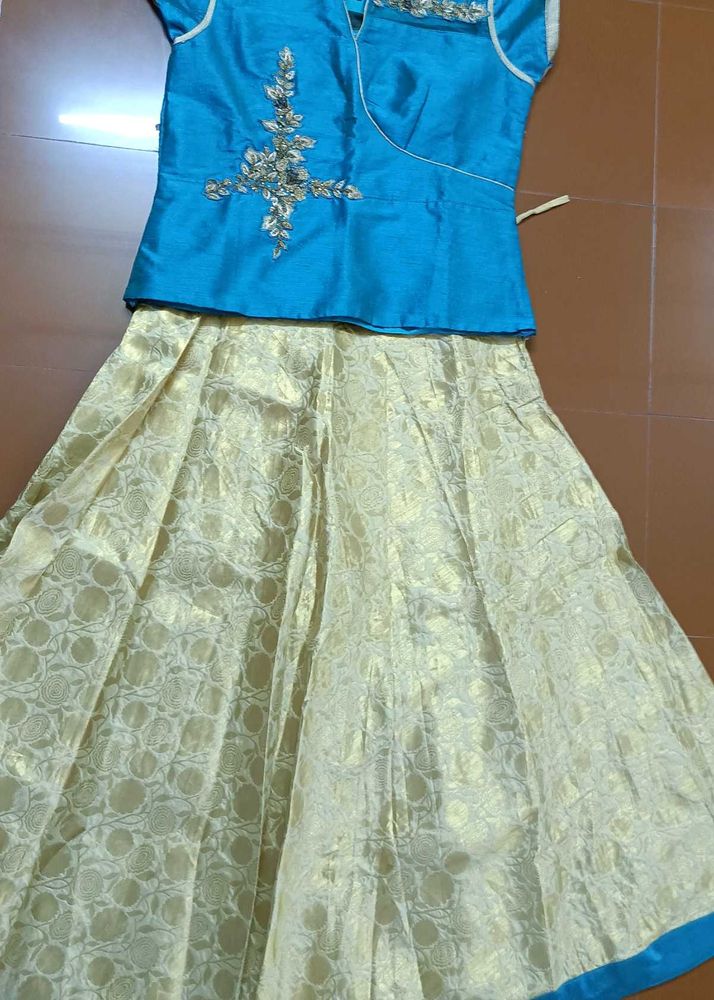 Lehenga Choli Full Set