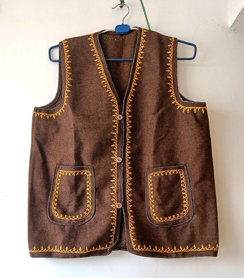 Sleeveless Embroidered Jacket For Men