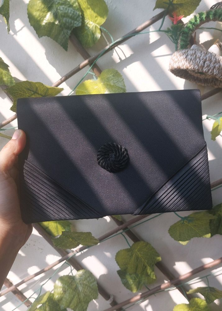 Black Clutch