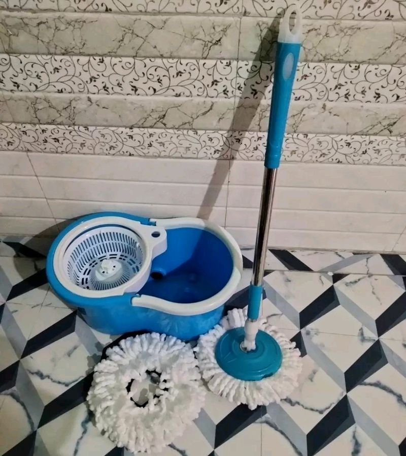 💥Mop With 2 Refills Brand New Unused