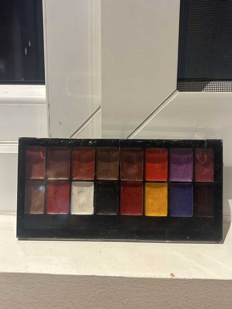 Mars Infinity Lip Palatte (16 Shades)