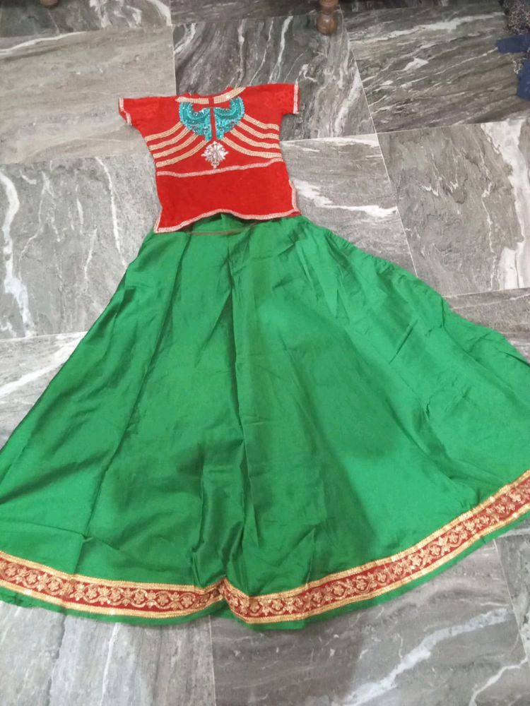 Lehnga And Top