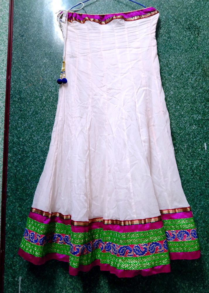 White Ghagra