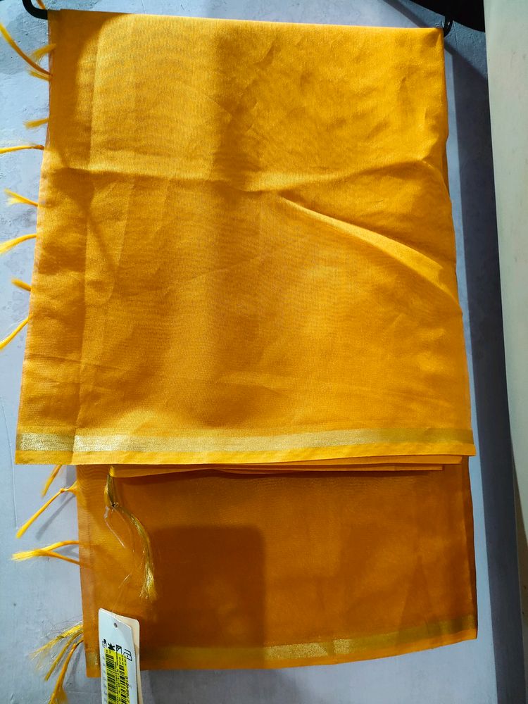 Mustard Dupatta With Fringes