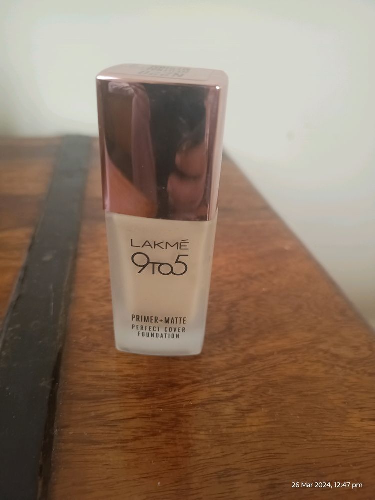 Lakme 9to5 Primer+ Perfect Coverage Foundation