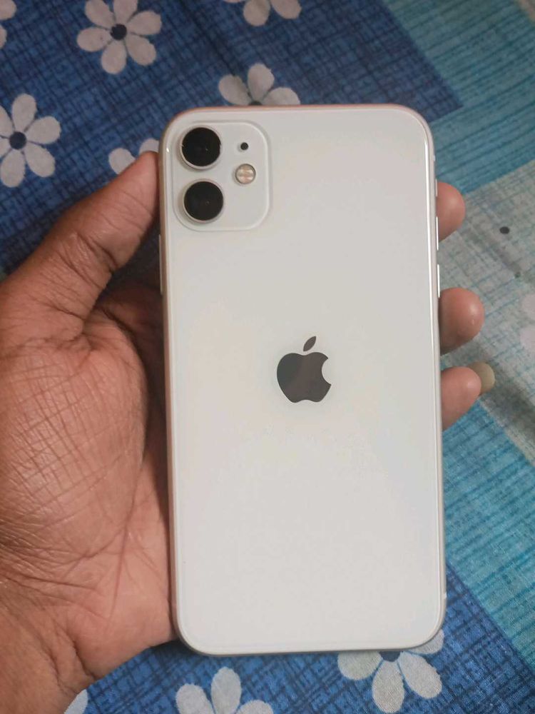 IPHONE 11, URGENT FOR CASH