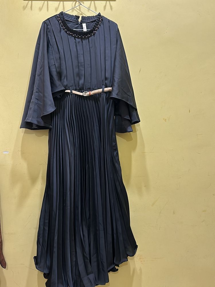 DIYA Design Studios Grey Long Dress Size L