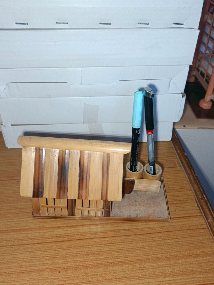 Wooden Pen Holder