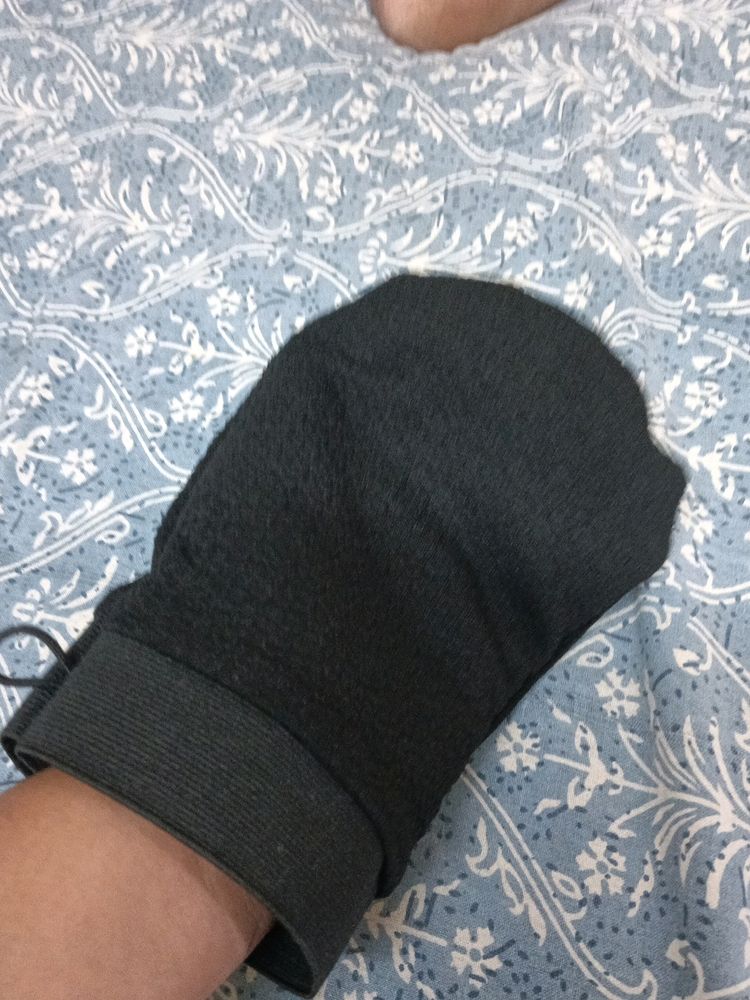 Exfoliating Bathing Glove