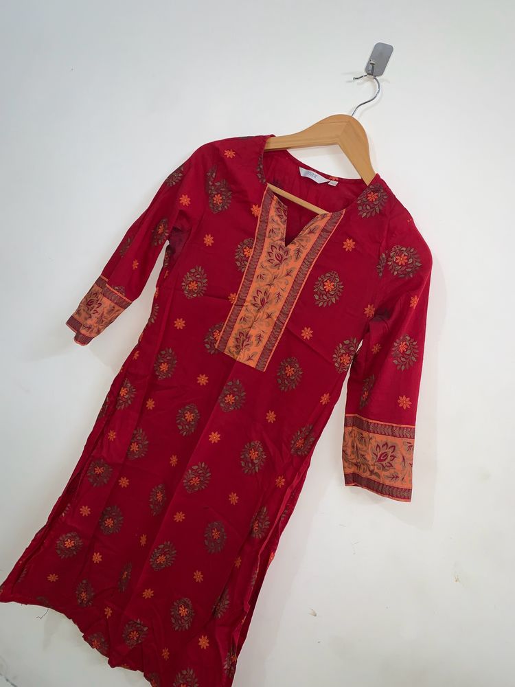 Max Red Kurta. Floral Print.