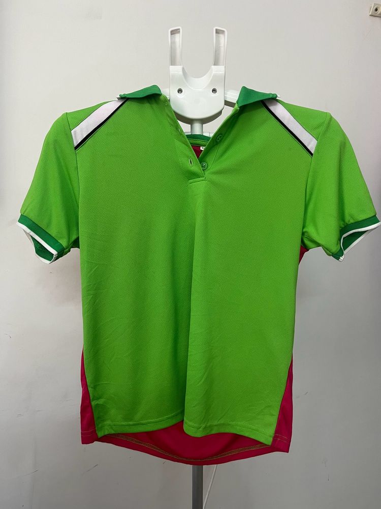 Women Polo Tshirt M Size