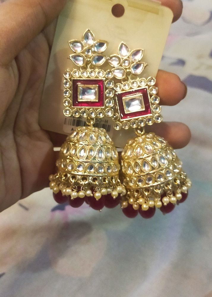 Heavy Beautiful Jhumkas.