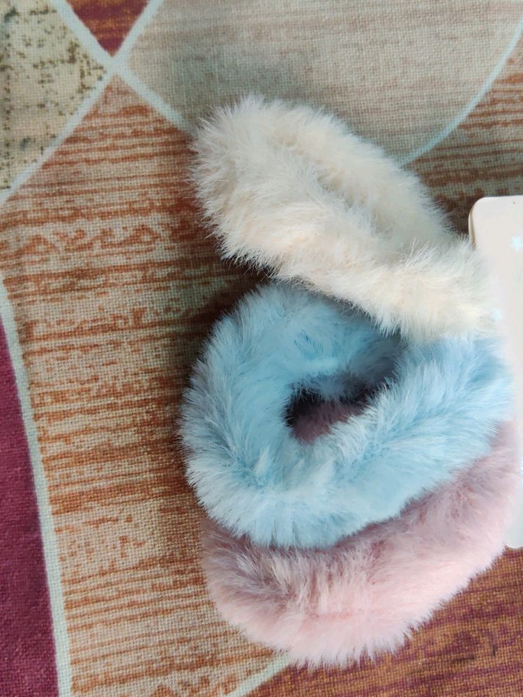 3 Cute Furry Scrunchie