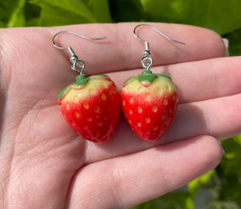 Strawberry Earrings Kawai Retro