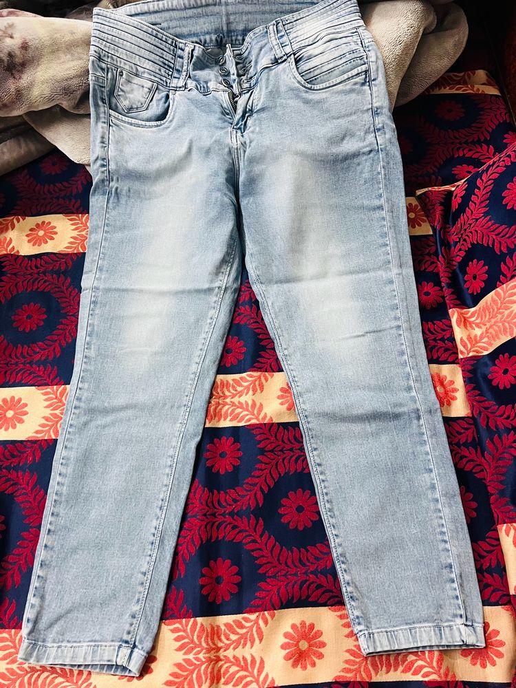 women’s jeans light blue