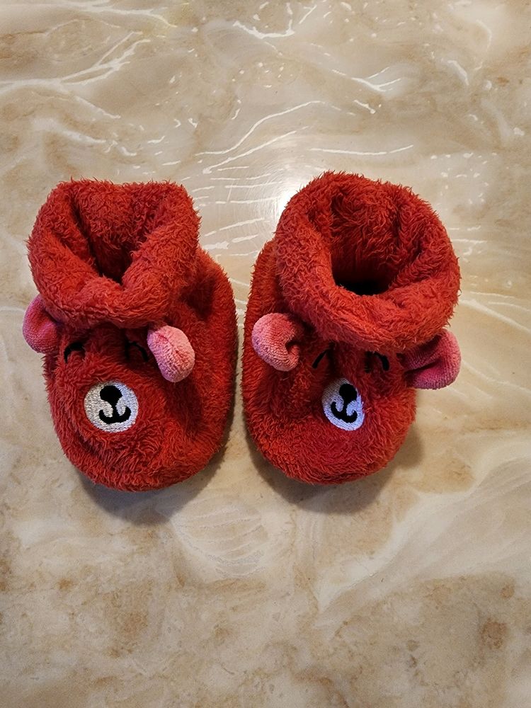 Woollen Shoes- Red