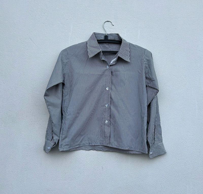 Lining Crop Shirt