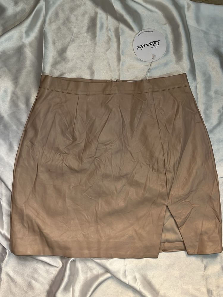 Leather Beige skirt