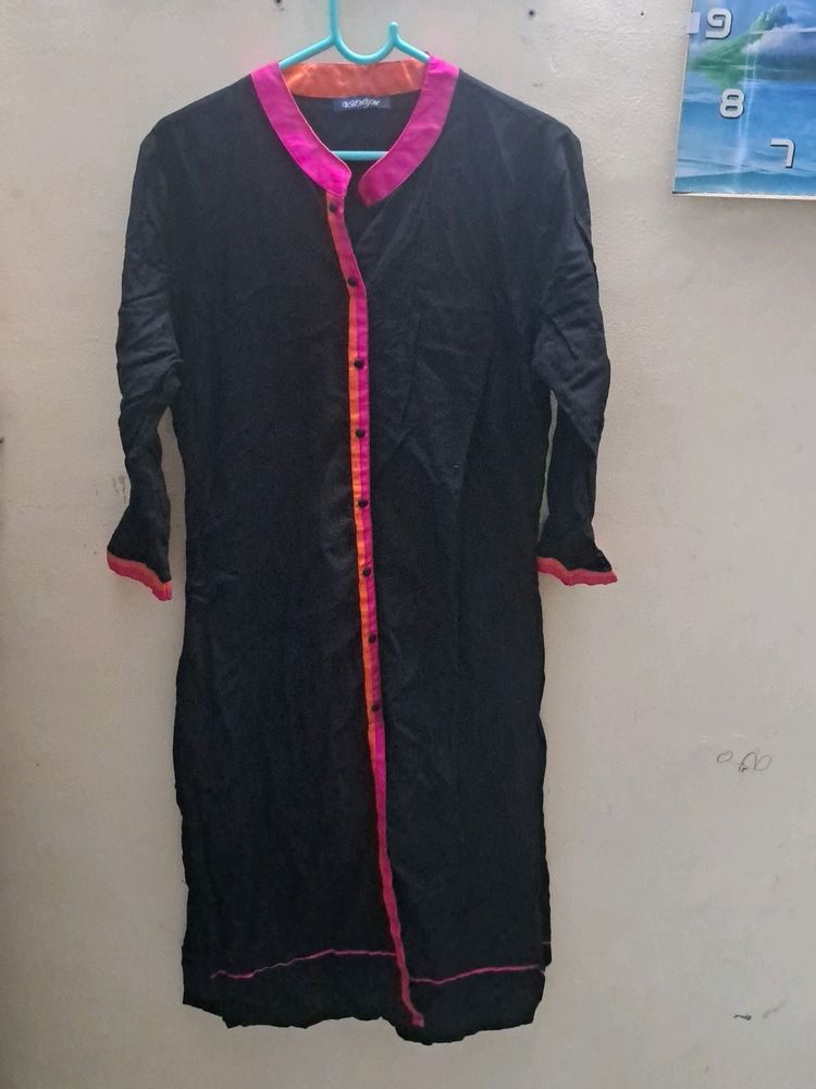 Black Kurti