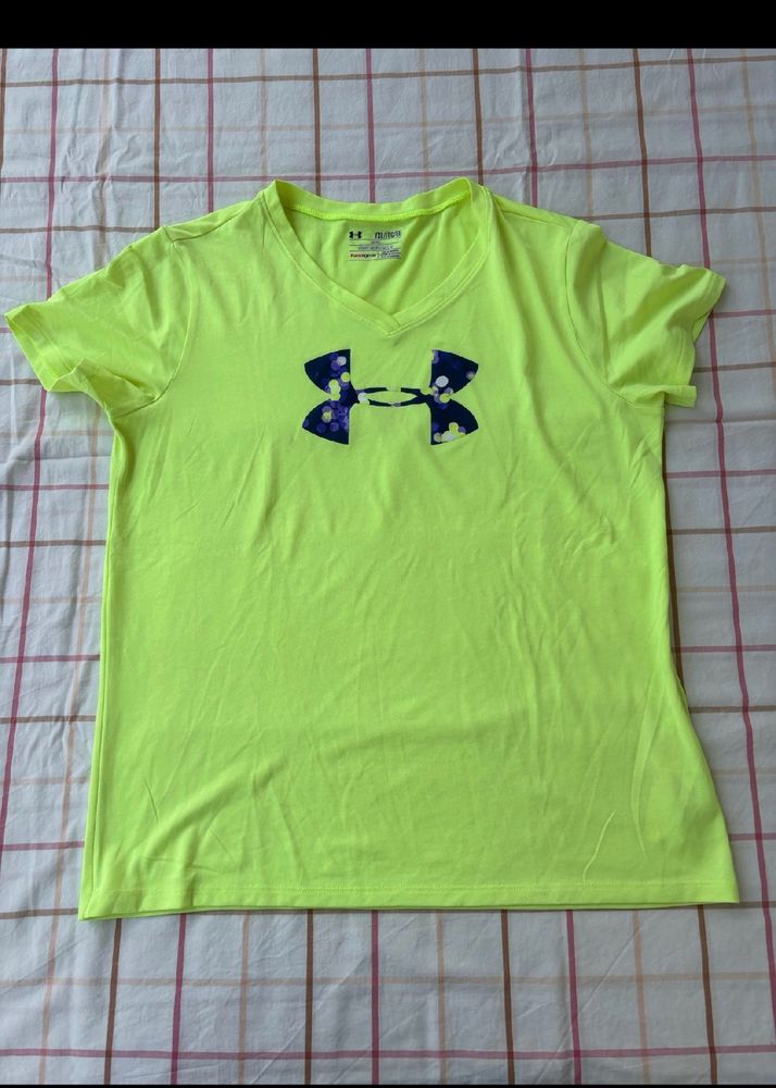 Under Armour Womens Tshirt