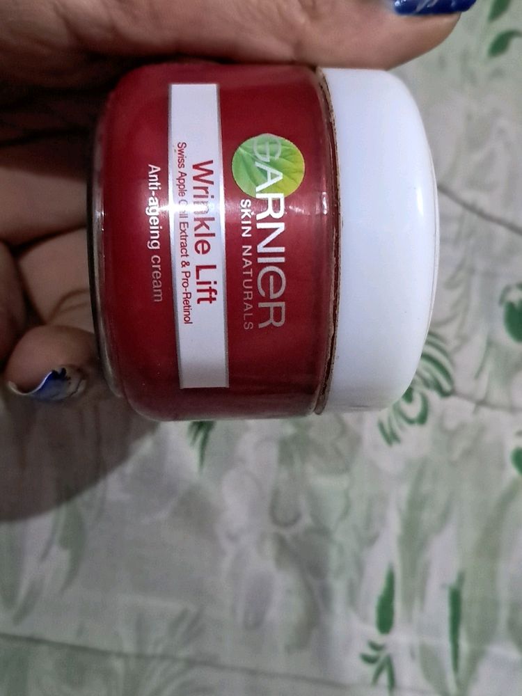 Garnier : Wrinkle Lift Anti-aging Cream