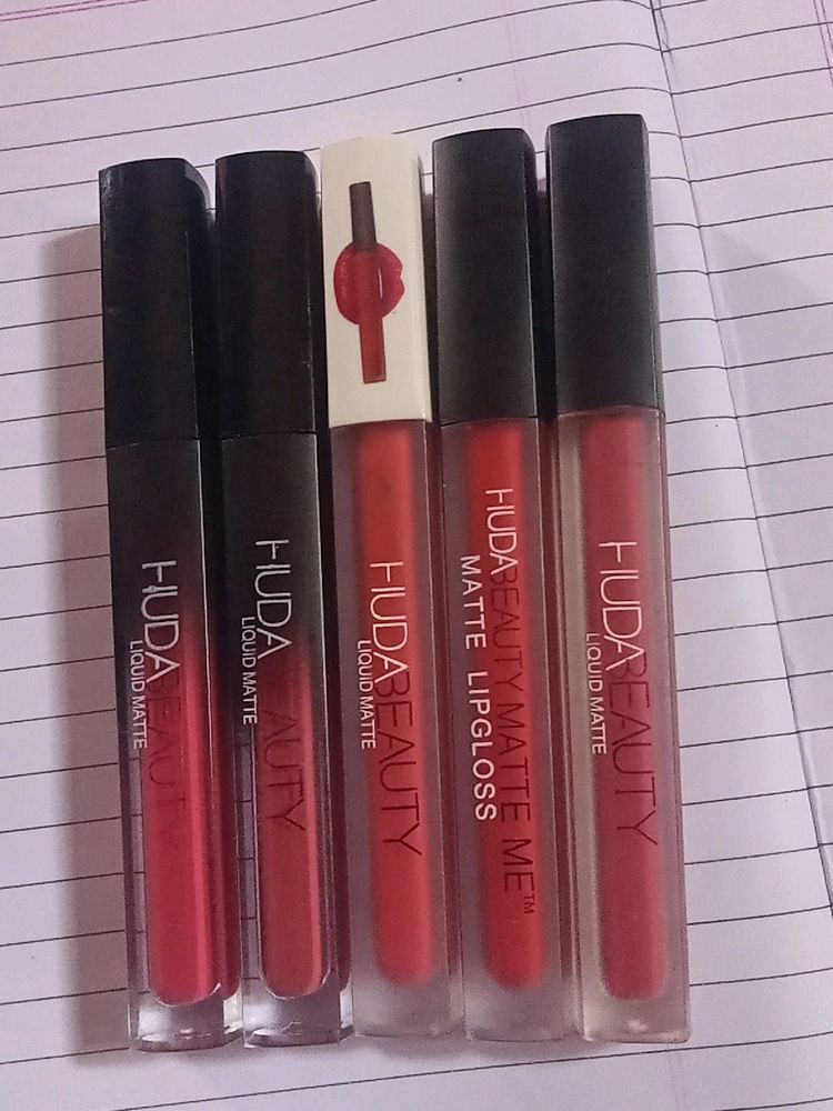 4 Different Shades Huda Beauty LiquidMatteLipstick