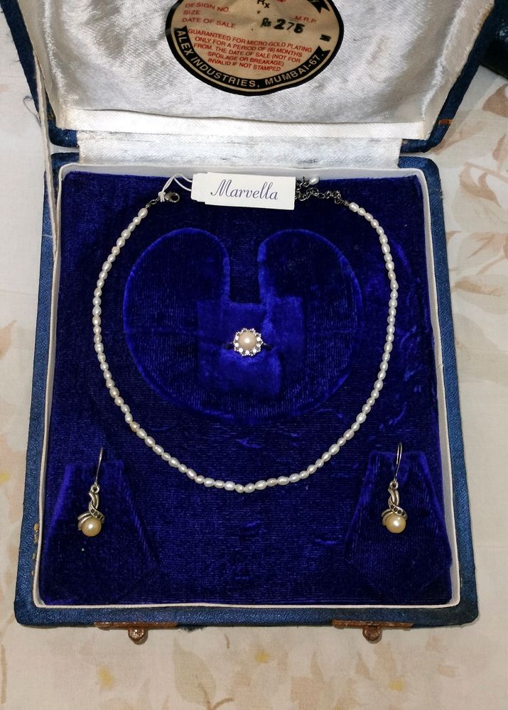 Pearl Jewellery Set