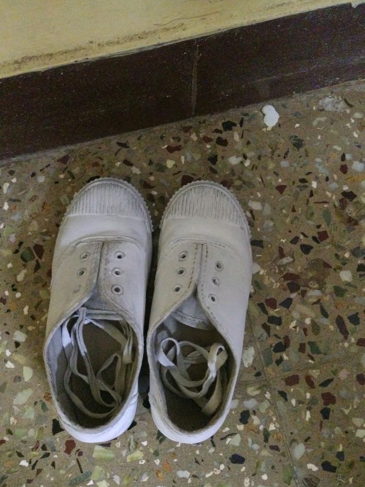 School Shoe White