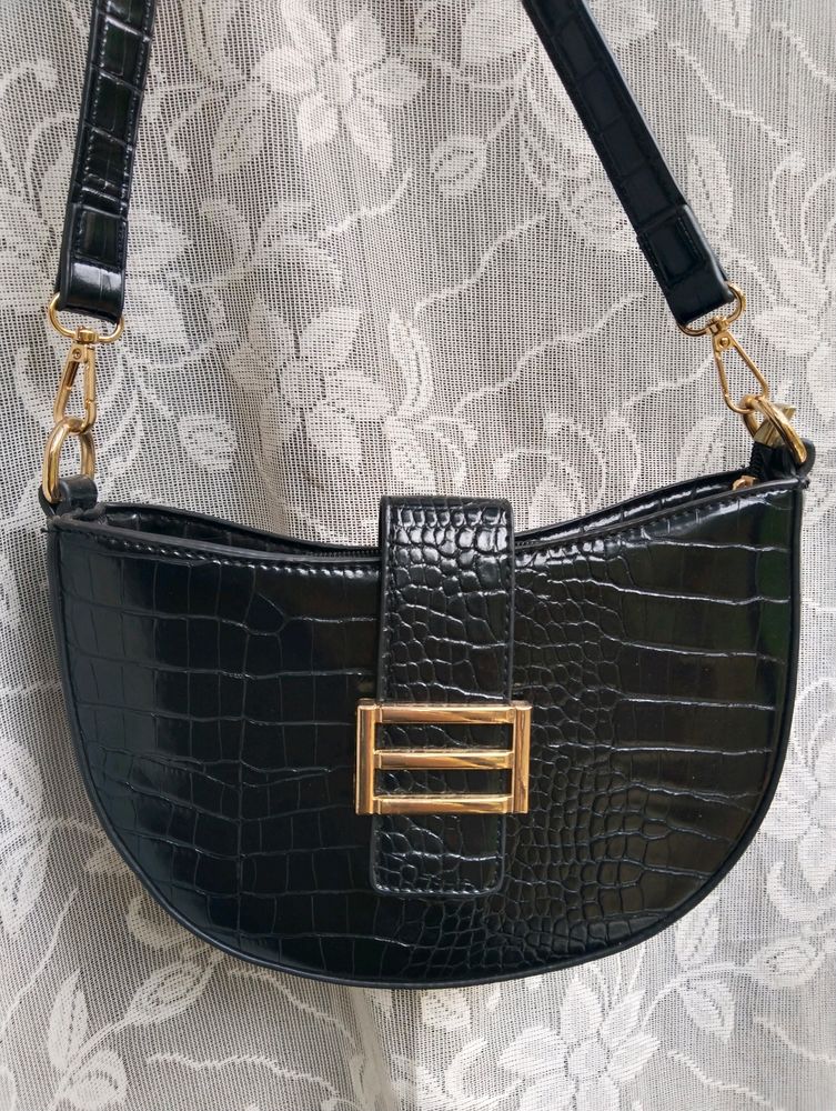 Mast& harbour Shoulder/Crossbody Detachable.