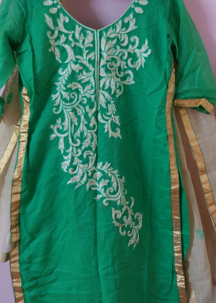 Beautiful Embroidered 3 Pc Suit