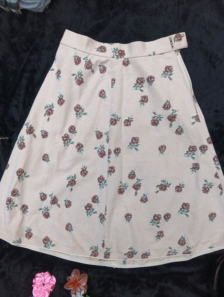 Medi Rose Printed Skirt