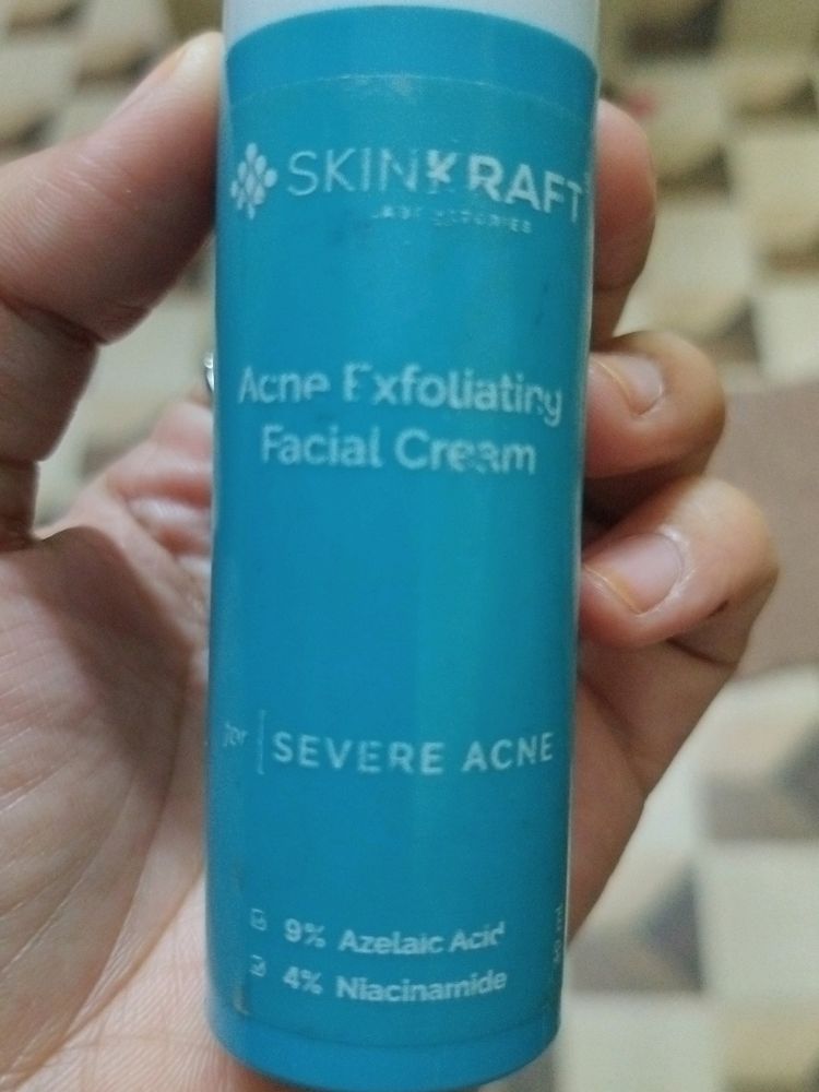 Skinkraft Acne Exfoliating Facial Cream