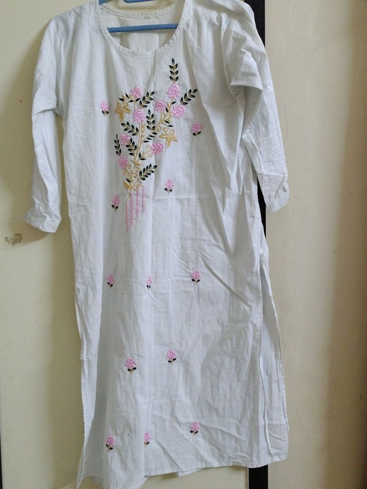 White Kurthi